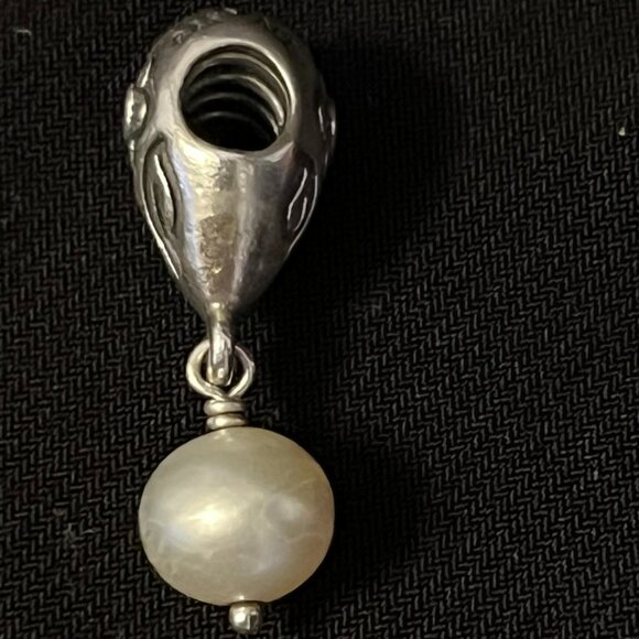 Pandora Pink Flower with Pearl Dangle Charm – SS, Pink CZ & Cultured Pearl - Picture 4 of 6